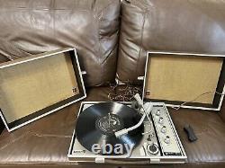Vintage Working General Electric Man-Made Diamond Solid State 8/8 Turntable