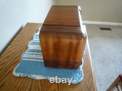 Vintage general electric tube radio