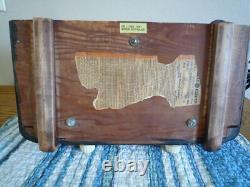 Vintage general electric tube radio