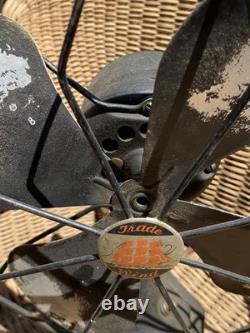 Vintage or Antique 10 Electric Fan GE General Electric Trade Wind Oscillating