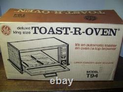 Vntg General Electric Toast-R-Oven model T94 deluxe king size Oven 4-slice NOS