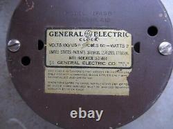 Vtg General Electric Round Wall Electric Clock Green Metal Case Model 1F408