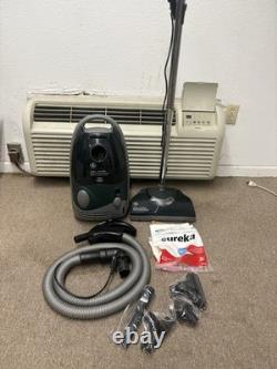 Aspirateur traîneau General Electric GE vintage 106766 avec nouveaux accessoires, TRÈS BEL ÉTAT