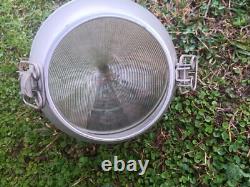 Assemblage de globe de lampadaire vintage General Electric Forme 79CR