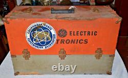 Boîte à tubes de réparation de tubes à vide GE General Electric d'époque pour réparateur de tubes.