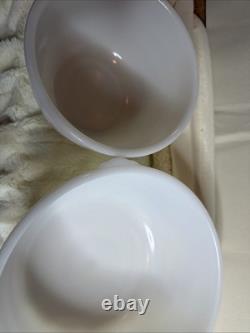 Bol de mélange vintage en verre lait blanc GE des années 50, motif ruche