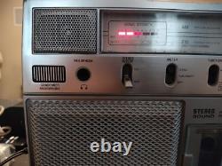 Boombox Vintage General Electric GE 3-5254A AM FM Cassette