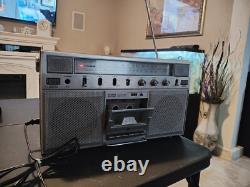 Boombox Vintage General Electric GE 3-5254A AM FM Cassette