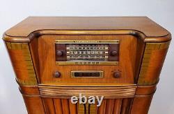 Console radio Superhétérodyne Vintage General Electric GE modèle L-915 à 9 tubes