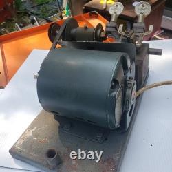 Coupe-clé vintage GE General Electric A-C moteur en bon état