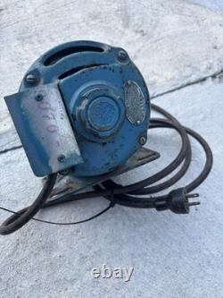 D’après les informations fournies, cet article semble être un General Electric vintage.