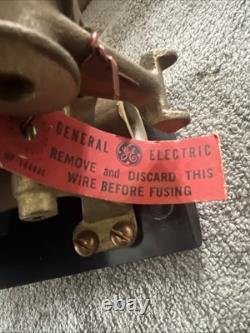 FUSIBLE DE COUPE GÉNÉRAL ÉLECTRIQUE VINTAGE MODÈLE 9F1607 400 AMPERES AVEC LAME RARE