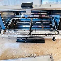 Four grille-pain en chrome General Electric modèle T93 GE Toast-R-Oven