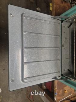 Four mural vintage mid-century moderne General Electric GE avec plat à rôtir