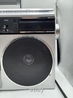 General Electric Vintage Boombox Modèle No. 3-5260A Radio Seulement / Réparation-Pièces LIRE