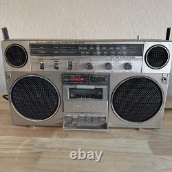 General Electric Vintage Boombox cassette Modèle No. 3-5257A (Testé)