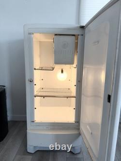 Général Electric authentique en état de marche 1940-1942, réfrigérateur vintage AC-82-AA16