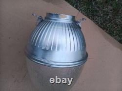 Globe d'éclairage de rue vintage General Electric Forme 207 à bol profond