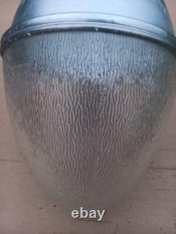 Globe d'éclairage de rue vintage General Electric Forme 207 à bol profond