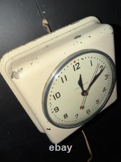 Horloge de cuisine vintage GE 2H08 des années 1940, Art déco, General Electric, blanche, en état de marche