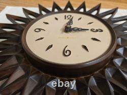 Horloge étoile en plastique brun General Electric moderne danois vintage Mcm