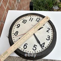 Horloge murale d'école General Electric 17,5 Vintage EN FONCTIONNEMENT Sans verre En l'état