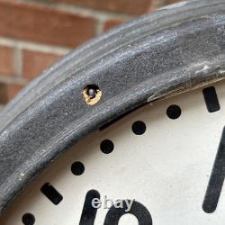 Horloge murale d'école General Electric 17,5 Vintage EN FONCTIONNEMENT Sans verre En l'état