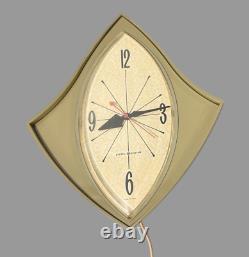 Horloge murale électrique vintage GE verte avocat du milieu du siècle moderne General Electric
