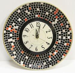 Horloge murale en carrelage mosaïque modèle 2090 de General Electric G. E., style vintage des années 1950.