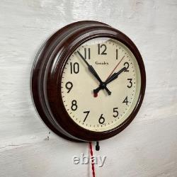 Horloge murale industrielle vintage General Electric Genalex en bakélite des années 1940, en état de marche