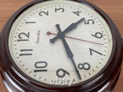Horloge murale industrielle vintage General Electric Genalex en bakélite des années 1940, en état de marche