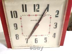 Horloge murale rétro en plastique dur rouge RARE de GENERAL ELECTRIC VTG, modèle 2H38, États-Unis