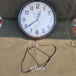 Horloge murale scolaire Vintage General Electric Red Eye 14-1/2 #1HA1612 révisée