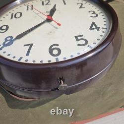 Horloge murale scolaire Vintage General Electric Red Eye 14-1/2 #1HA1612 révisée