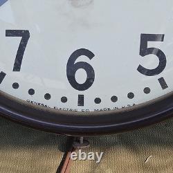 Horloge murale scolaire Vintage General Electric Red Eye 14-1/2 #1HA1612 révisée