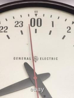 Horloge murale scolaire vintage 24 heures General Electric GE œil rouge Horloge murale scolaire vintage 24 heures General Electric GE œil rouge