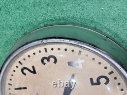 Horloge murale scolaire vintage GE Red Eye General Electric 1HA1612 14-1/2