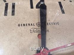 Horloge murale scolaire vintage GE Red Eye General Electric 1HA1612 14-1/2