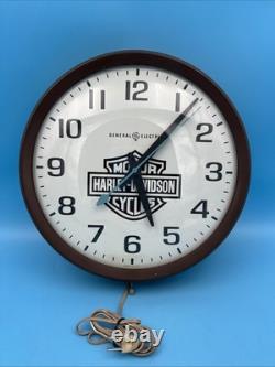 Horloge murale vintage General Electric 14 brune modèle 2012 en état de marche - verre en face