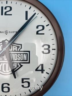 Horloge murale vintage General Electric 14 brune modèle 2012 en état de marche - verre en face