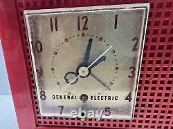 Horloge radio à tube vintage rétro GE Antique rouge de General Electric 305b à réparer