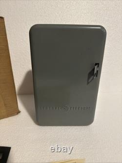 Interrupteur de minuterie de contrôle 24 heures GE General Electric CR121AA01 Vintage SPST avec boîte