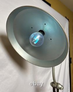 Lampe médicale vintage rare General Electric Sun LM4 avec bras ajustable sur pied