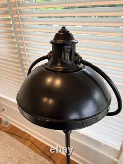 Lampe solaire General Electric de style Art déco vintage avec base de sol en métal industrielle
