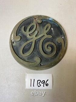 Logo en fonte rare du General Electric vintage avec signe en laiton 145916D emblème 11B96