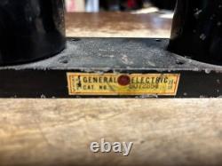 MAGNETRON MAGNET MILITAIRE DE GENERAL ELECTRIC DE L'ÉPOQUE WWII YOKE DE RADAR ANTIQUE