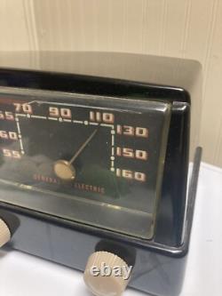 MCM VTG General Electric GE AM Radio à Tubes en Bakélite Modèle # 412 Art Déco PROP