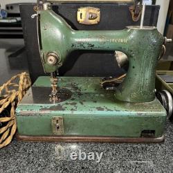 Machine à coudre General Electric des années 1930 Modèle A léger # Featherweight