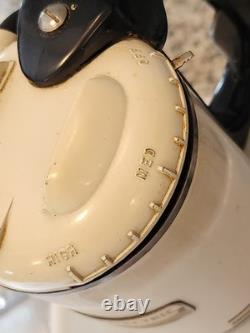 Mélangeur sur socle électrique General Electric Triple Whip 3 fouets avec 2 bols