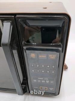 Micro-ondes Vintage General Electric Spacemaker III en bois avec quincaillerie supérieure